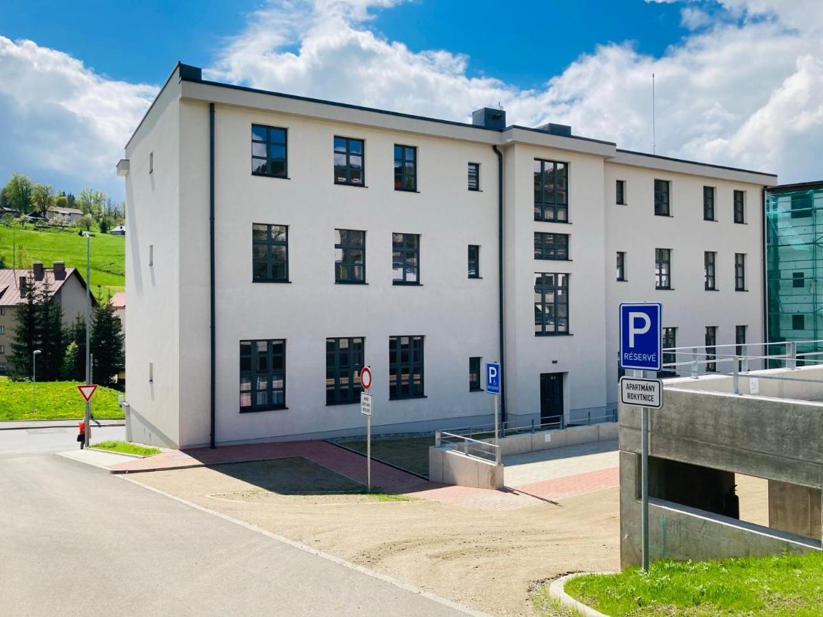 Residence Kotel Рокитніце-над-Їзероу Екстер'єр фото